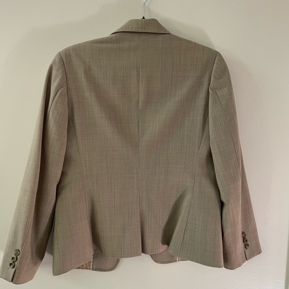 TWINHILL Classic Tan Blazer Size 4 - Picture 2 of 7